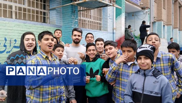 برپایی موکب در دبیرستان شهید بابایی به مناسبت بعث پیامبر‌(ص)