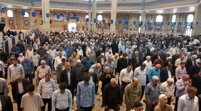 حضور مردم ولایت مدار در نماز جمعه