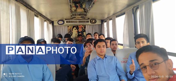 اردوی علمی دانش‌آموزان یازدهم انسانی دبیرستان نمونه آیت الله خامنه‌ای کاشمر 