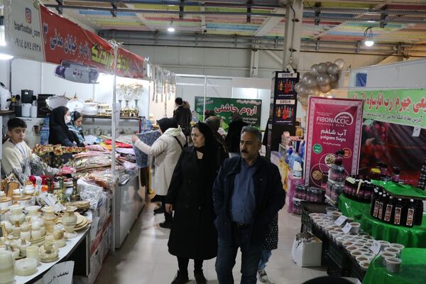 نمایشگاه جشنواره نوروزی در ارومیه