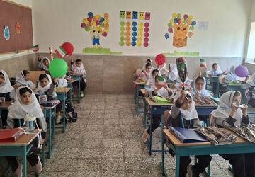 آیین روز شکوفه‌های زندگی در دبستان سرهنگ رضوی برگزار شد 