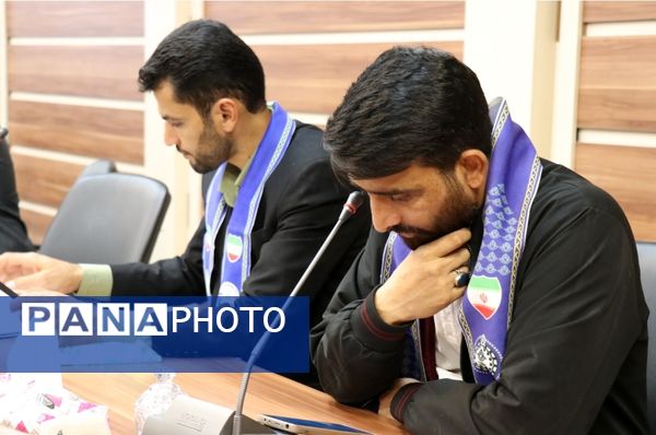 نشست مشاور وزیر با مدرسان سازمان دانش‌آموزی استان خراسان رضوی