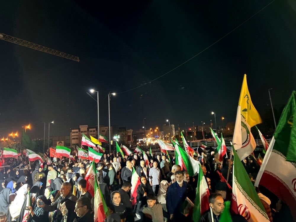 اجرای برنامه روز ملی خلیج فارس توسط دختران انجمن اسلامی