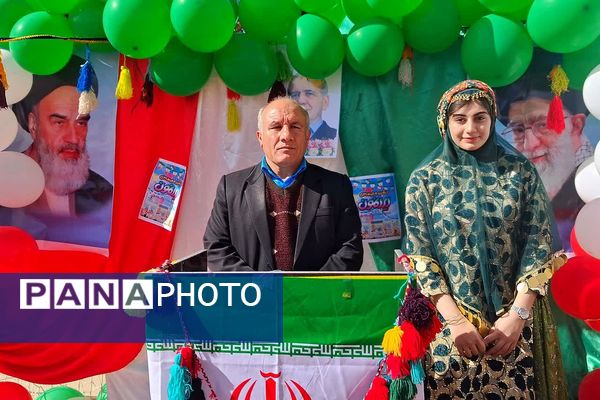 طنین زنگ انقلاب در مدرسه فرزانگان شهرستان باشت