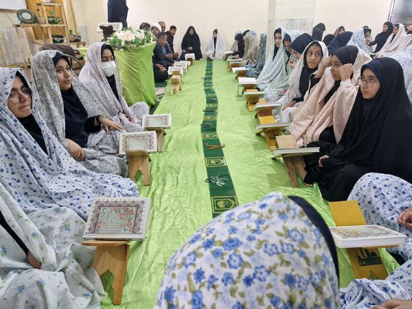 برگزاری محفل انس با قرآن کریم