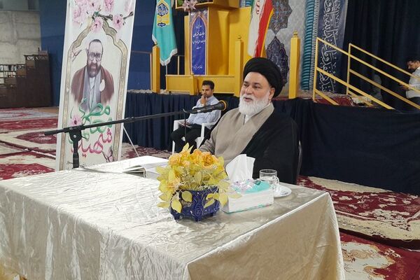 گردهمایی فعالان فرهنگی به‌مناسبت گرامیداشت مقام معلم در ناحیه دو بهارستان 