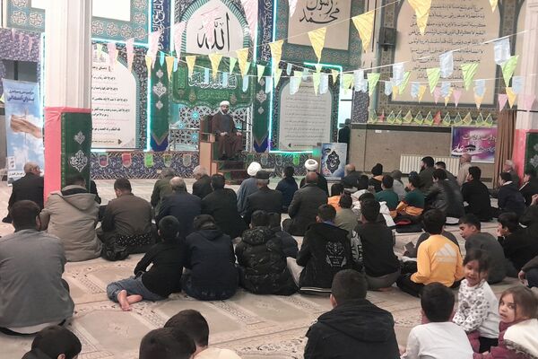 جشن میلاد امیرالمؤمنین علی (ع) در مسجد امام حسین (ع) شهرستان کامیاران