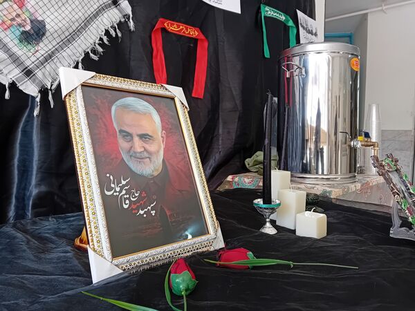گرامیداشت پنجمین سالگرد شهادت سردار سلیمانی در دبیرستان فاطمه الزهرا 