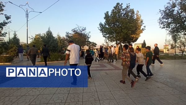 همایش پیاده‌روی خانوادگی در کاشمر 