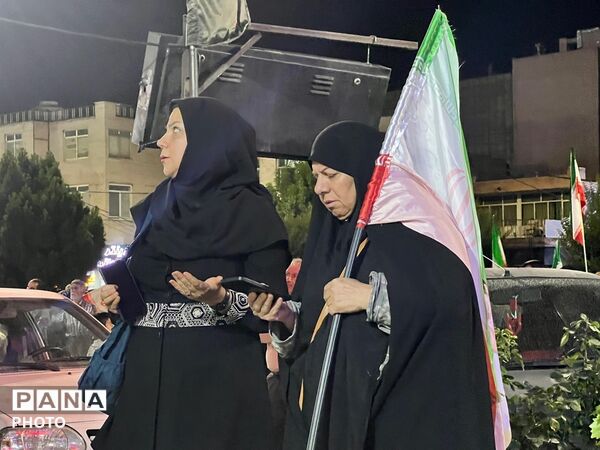 حضور باشکوه مردم کرج در صدمین شب از مقاومت