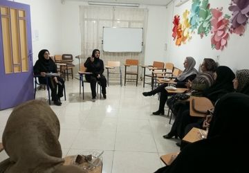 اولین جلسه اولیا و مربیان در دبیرستان غیردولتی ادیب