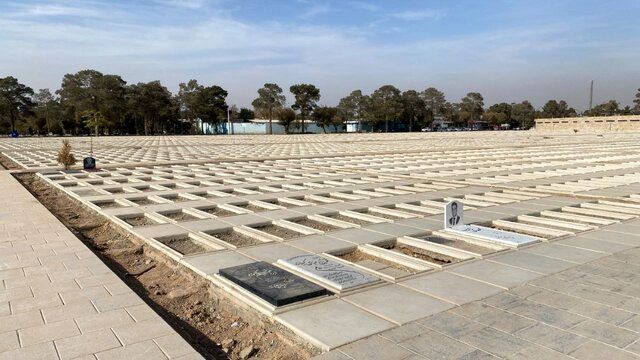 رد ادعای اخذ وجه ازخانواده‌ شهدا و جان‌باختگان اغتشاشات اخیر