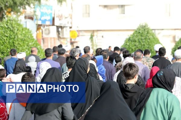 همایش پیاده‌‌‌‌روی خانوادگی در پارسیان