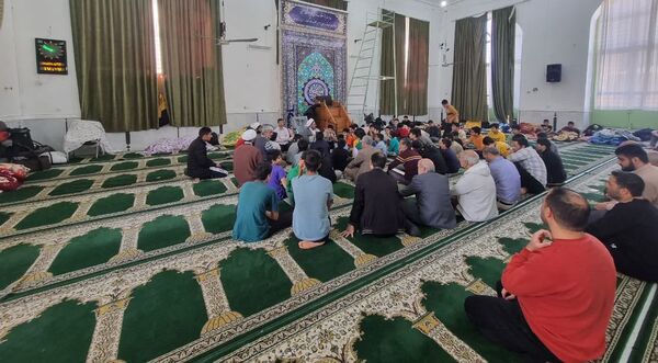 حضور پرشور دانش‌آموزان خلیل آبادی در مراسم معنوی اعتکاف