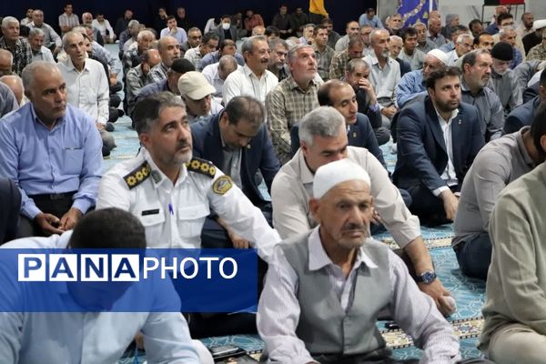 اقامه نماز جمعه قروه به امامت حجت‌الاسلام عابدین رستمی