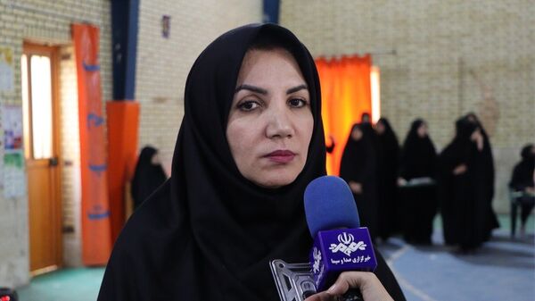 روشن شدن مشعل جام اقتدار ایران در آیین یادبود ۳۴ دانش‌آموز شهید بوشهر