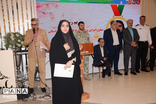 مراسم بزرگداشت و تکریم مقام و منزلت معلمان چهاردانگه