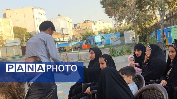 اولین مجمع عمومی انجمن اولیا مربیان دبستان شاهد حاج تقی آقا بزرگ ناحیه یک مشهد 