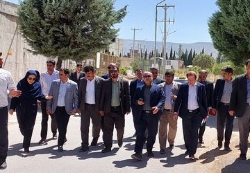 بازدید معاون عمرانی امور سلامت و رفاه اجتماعی سازمان برنامه و بودجه کشور از چند پروژه سلامت محور بیمارستان شهدا لردگان