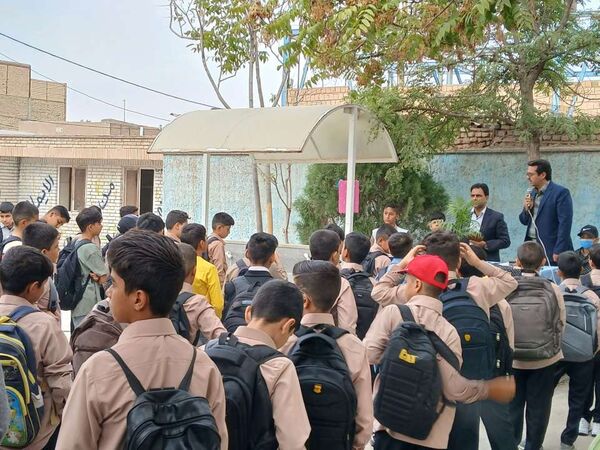 آغاز سال تحصیلی جدید در دبیرستان امید