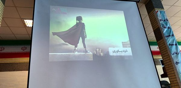 کارگاه مشاوره تحصیلی در مدرسه حضرت زینب (س) شهرستان اسدآباد 