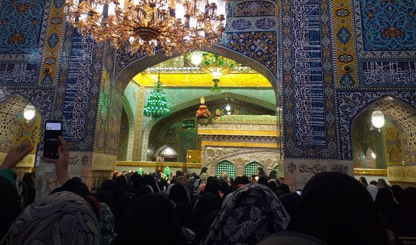 دختران ملاردی در اردوی سیاحتی زیارتی مشهد 