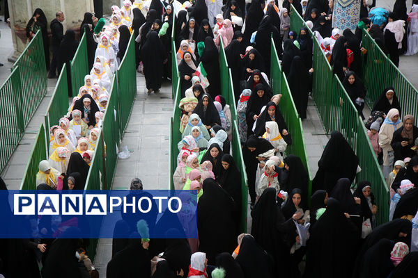 جشن تکلیف 2 هزار نفری دختران سراسر کشور در قم