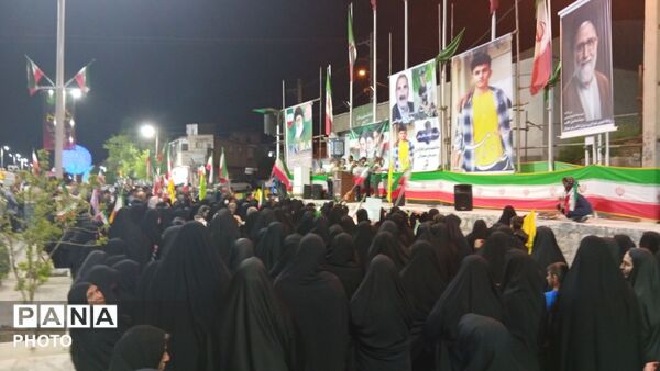 حضور پرشور دانش‌آموزان معمولانی در حمایت از نیروهای مسلح؛ تجدید پیمان با آرمان‌های انقلاب