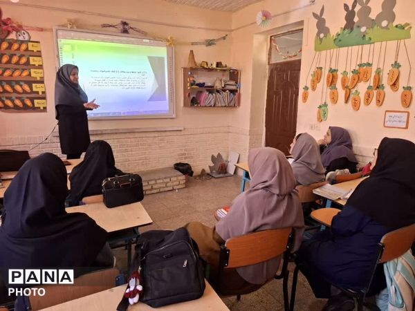  نشست تخصصی « توانا» و اصلاح الگوهای تدریس در شهرستان کلات