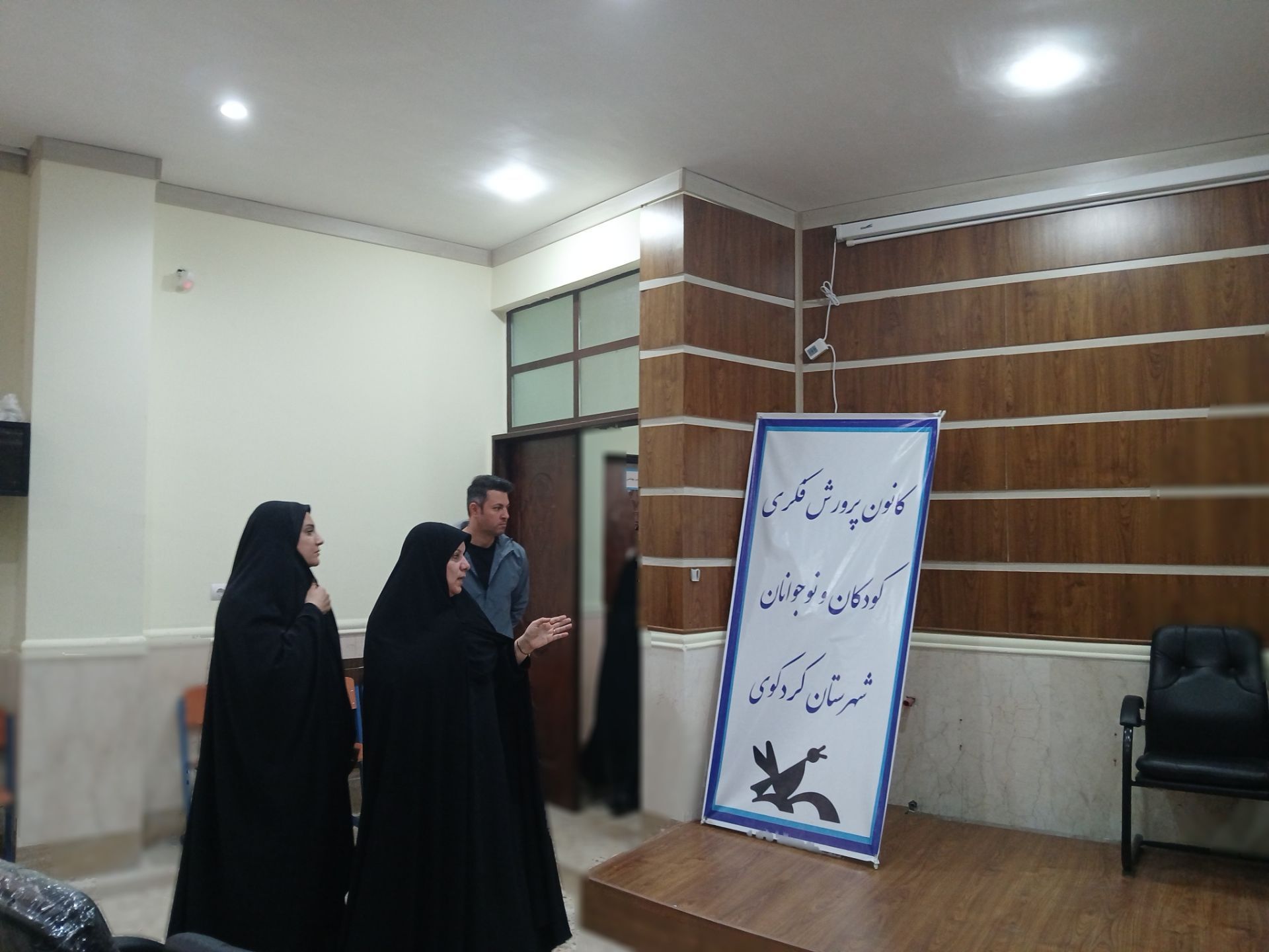 مربیان خط مقدم جبهه فرهنگی هستند