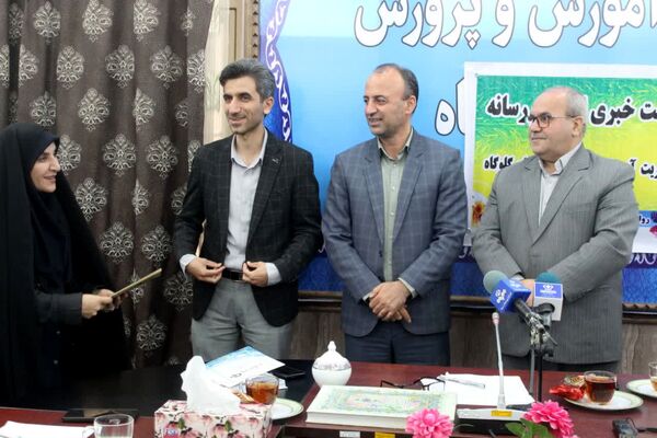 نشست خبری مدیر آموزش و پرورش گلوگاه به‌مناسبت هفته معلم 