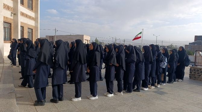 حس و حال دانش آموزان سربیشه از بازگشایی مدارس