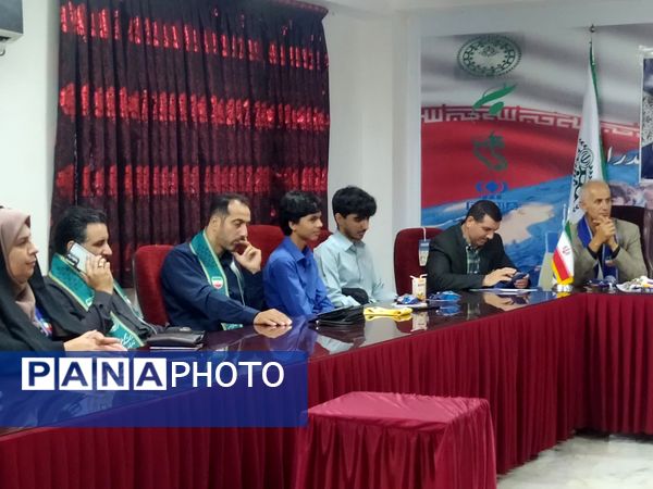 نشست قائم مقام سازمان دانش آموزی با اعضا و مربیان سازمان دانش آموزی مازندران 