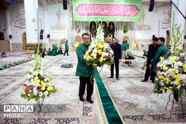 جشن آغاز دهه کرامت در حرم حضرت معصومه(س)