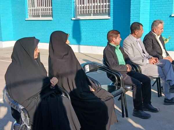 افتتاحیه همیاران معلم در دبیرستان فاطمیه