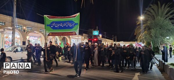برپایی هیئت دانش آموزی در تجمعات شبانه مردم ولایتمدار طبس