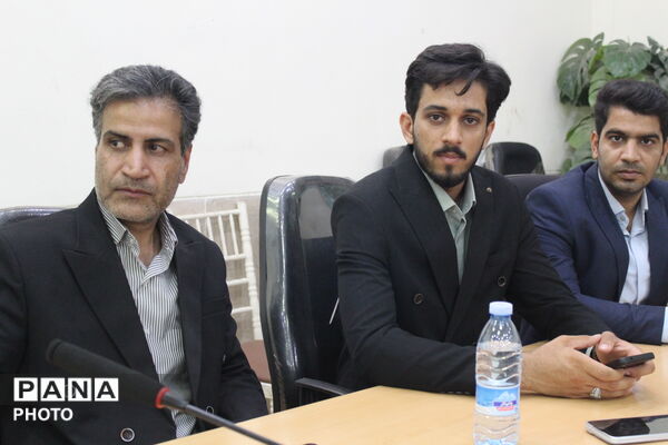 هم‌اندیشی برای آینده آموزش و پرورش عنبرآباد
