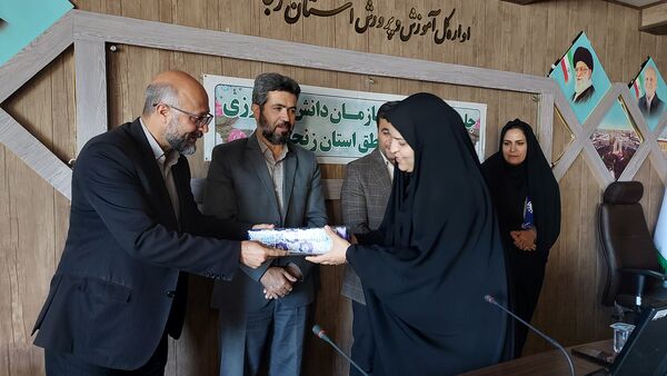 نشست مسئولان سازمان دانش‌آموزی استان زنجان