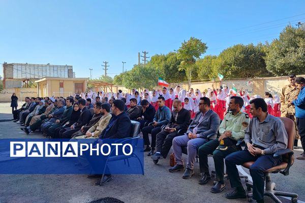 مراسم بازگشایی مدارس و گرامیداشت هفته دفاع مقدس در ثلاث باباجانی 