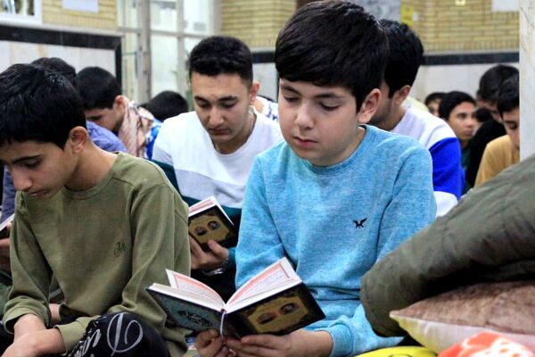 مراسم اعتکاف در مسجد سیدالشهداء رباط‌کریم
