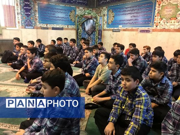آغاز سال تحصیلی در مدرسه شهدای مدافع حرم با حضور مسئولان، جشن و کلاس توجیهی