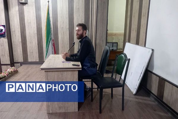 کارگاه آموزشی سرود ملائک در کانون فرهنگی تربیتی ملائک شهرستان قرچک