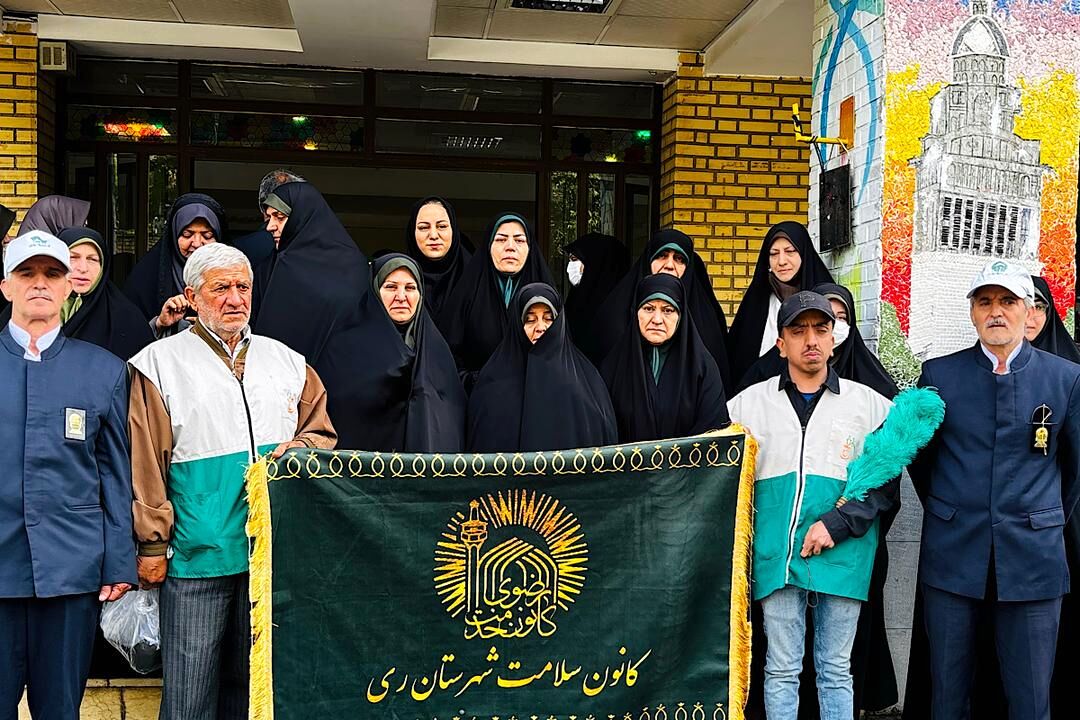 گرامیداشت دهه کرامت در هنرستان ایثار ناحیه یک شهرری