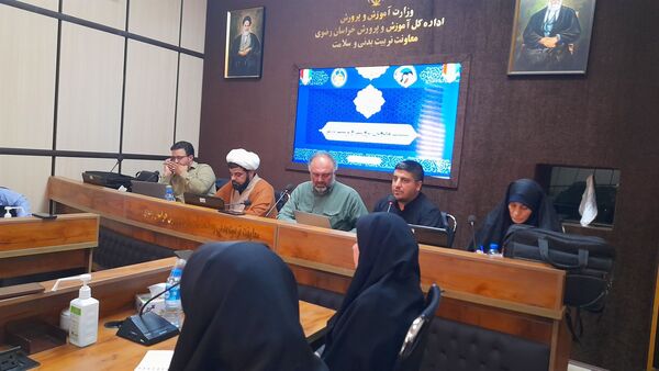 نشست معاونان پرورشی و تربیت بدنی استان خراسان رضوی در مشهد