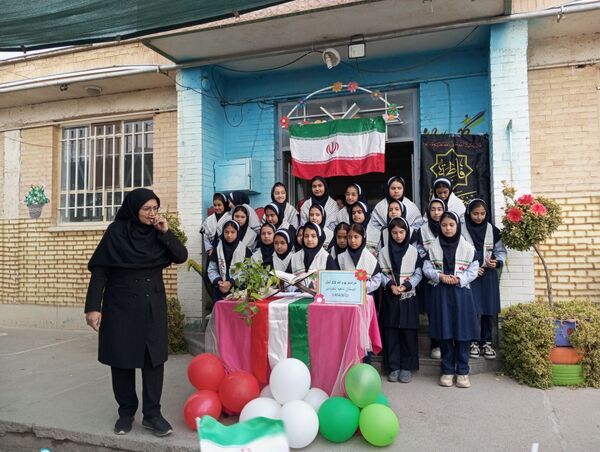 گرامیداشت یوم الله ۱۳ آبان وروز دانش آموز
