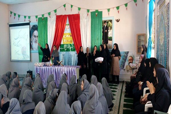 جشن روز معلم در مدرسه نمونه دولتی فدک