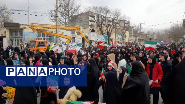 حضور پرشور مردم اسدآباد در راهپیمایی 22 بهمن