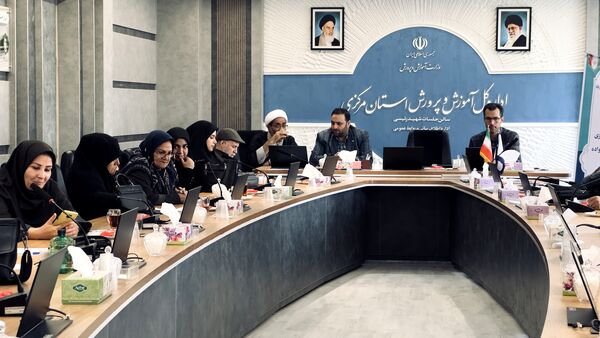 برگزاری اولین دوره‌ی توانمندسازی ‌مدرسان آموزش‌خانواده استان مرکزی با موضوع مهارت‌های دعوت فرزندان به نماز