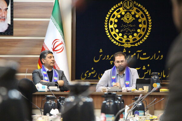 نشست مربیان پیشتاز سازمان دانش‌آموزی خراسان رضوی با قائم مقام وزیر در سازمان دانش آموزی کشور