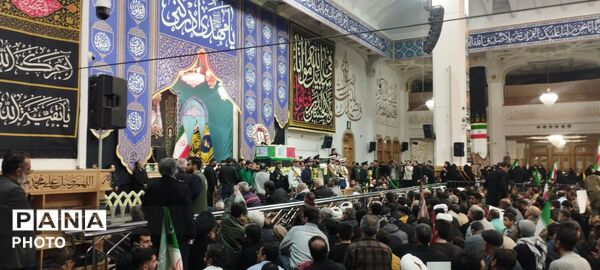 آرام گرفتن پیکر شهید سپهبد عبدالرحیم موسوی در حریم امن فاطمی